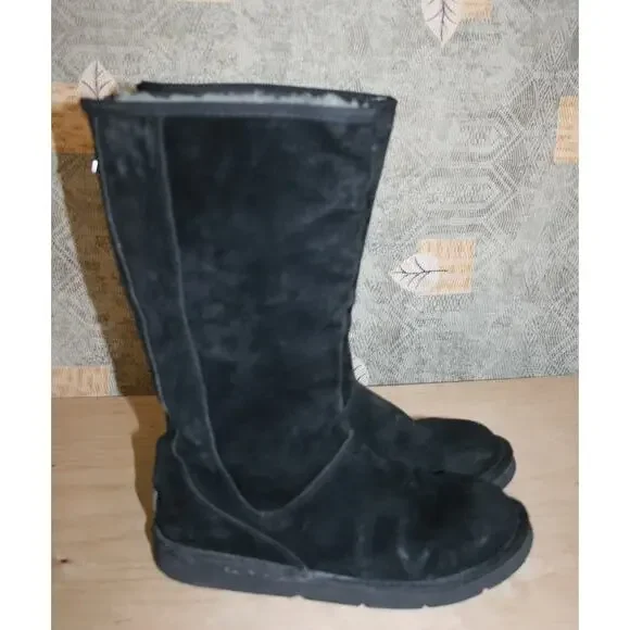 UGG Australia Black Leather Tall Boots w/Zipper 10 / 41 - Picture 1 of 7